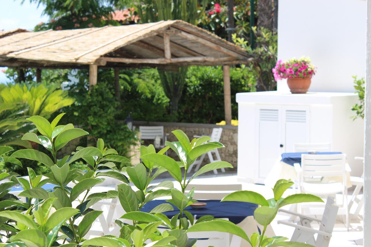 Hotel Villa Bina Sant'Angelo  Екстериор снимка