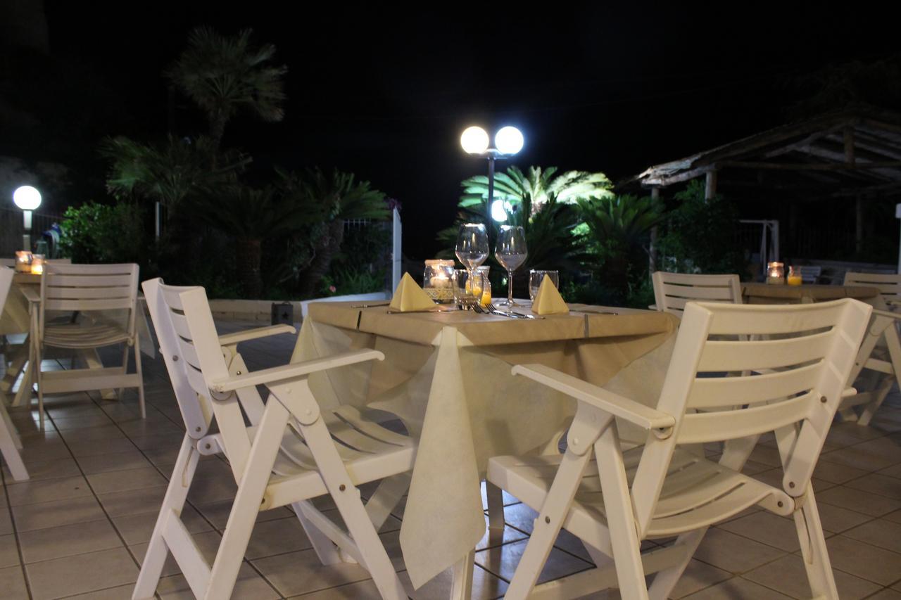 Hotel Villa Bina Sant'Angelo  Екстериор снимка