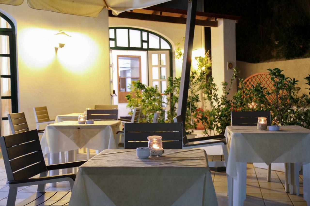 Hotel Villa Bina Sant'Angelo  Екстериор снимка